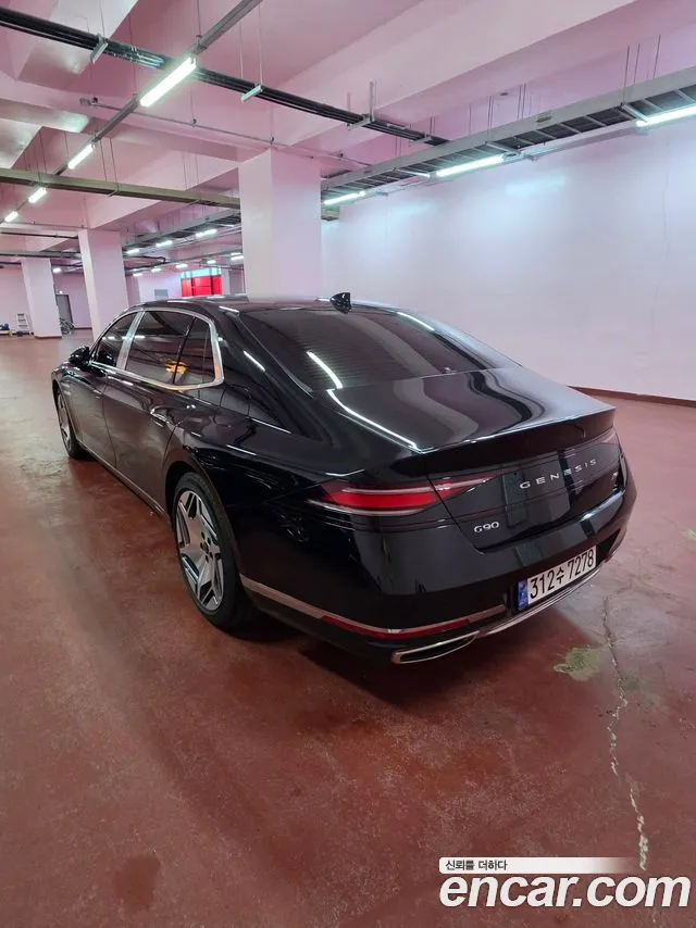 Genesis G90 2023 thumb 2