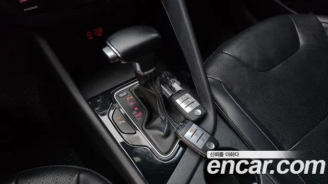 Kia Niro 2016 thumb 9