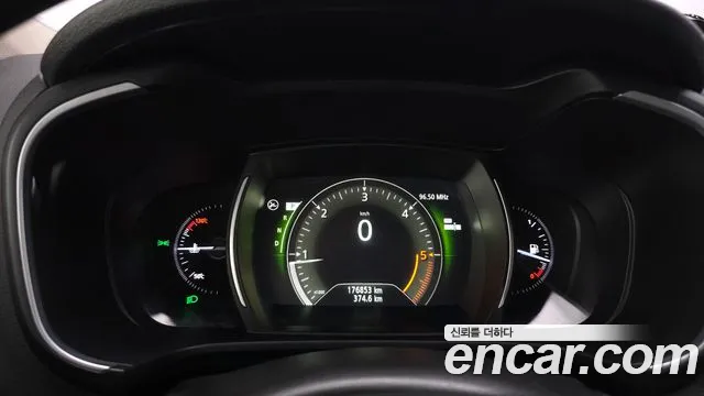 Renault-KoreaSamsung Koleos 2017 thumb 8