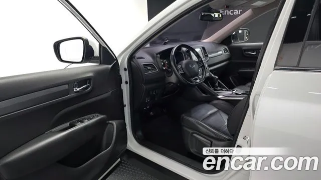 Renault-KoreaSamsung Koleos 2017 thumb 10