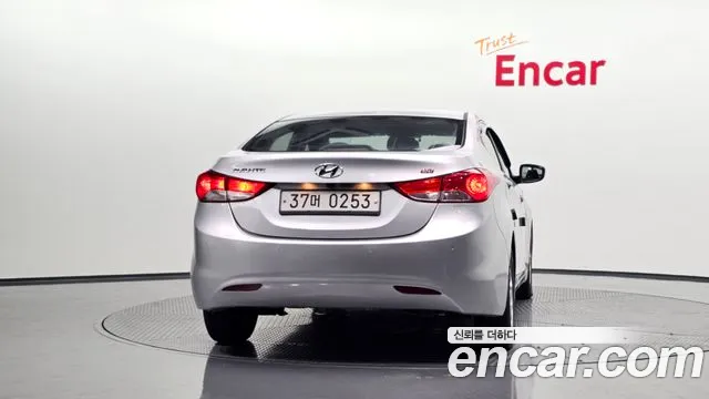Hyundai Avante 2013 thumb 3