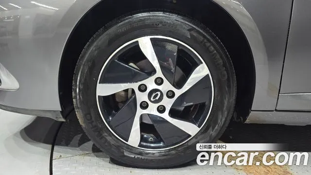 Renault-KoreaSamsung Fluence 2019 thumb 4