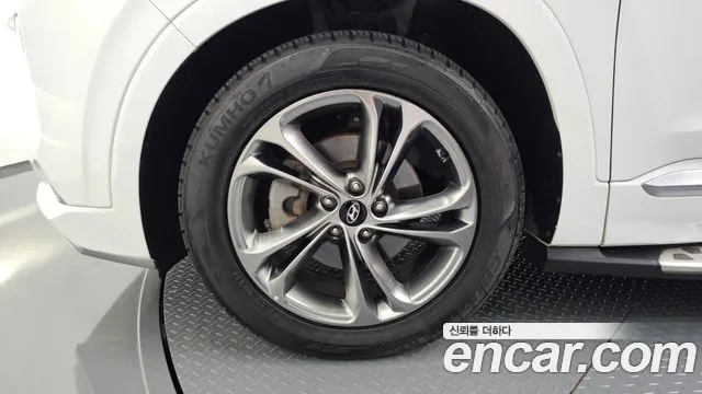 Hyundai Santa Fe 2020 thumb 4