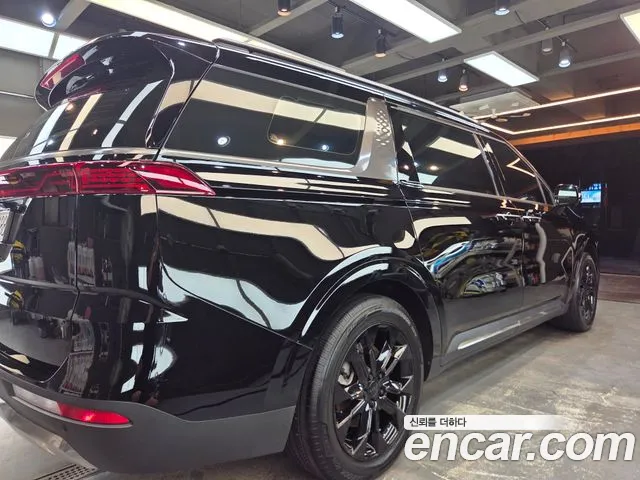 Kia Carnival 2021 thumb 2