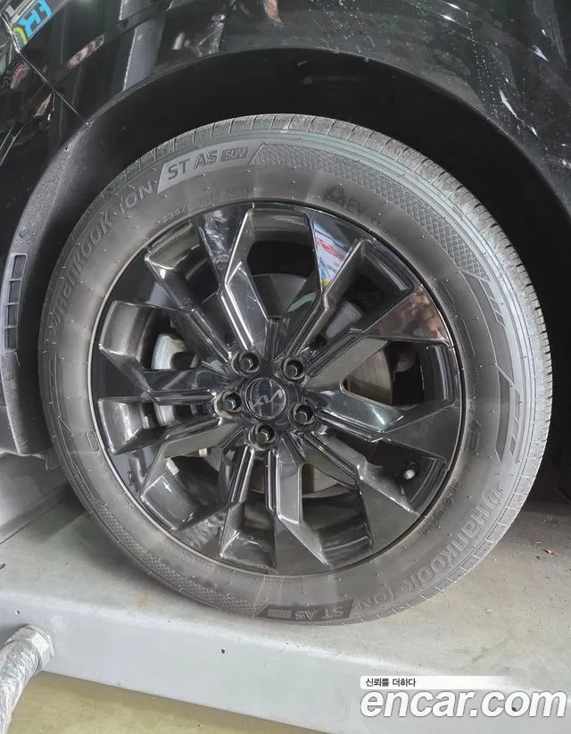 Kia Carnival 2021 thumb 5