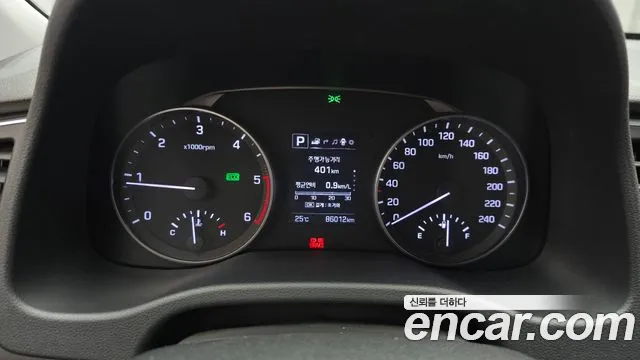 Hyundai Avante 2015 thumb 8