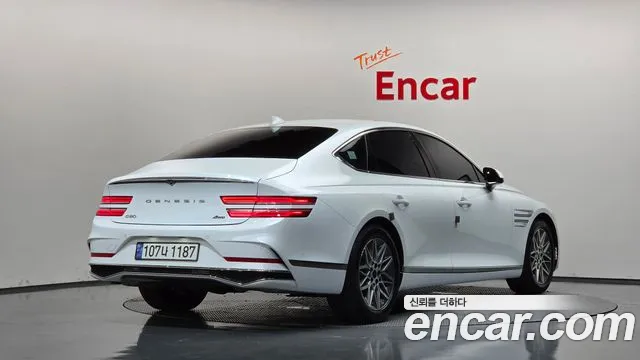 Genesis G80 2024 thumb 2