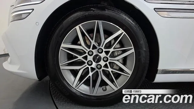 Genesis G80 2024 thumb 5