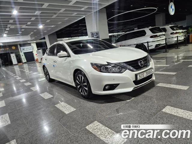 Nissan Altima 2016 thumb 3