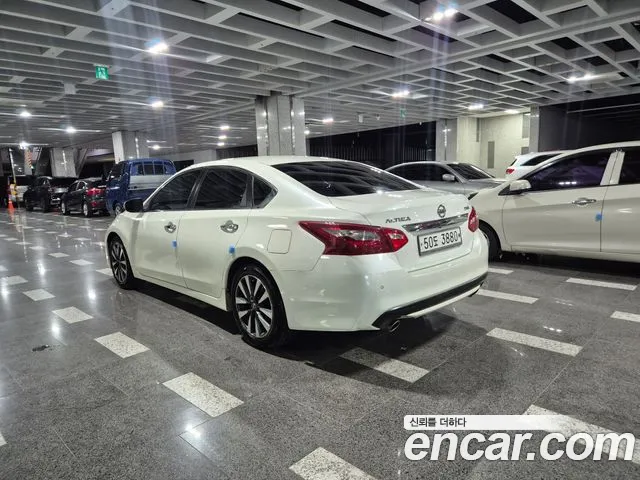 Nissan Altima 2016 thumb 6