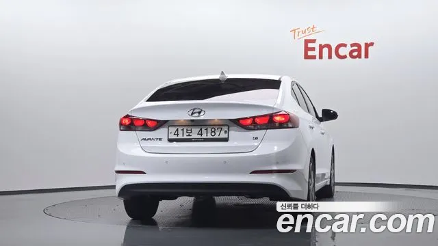 Hyundai Avante 2018 thumb 3