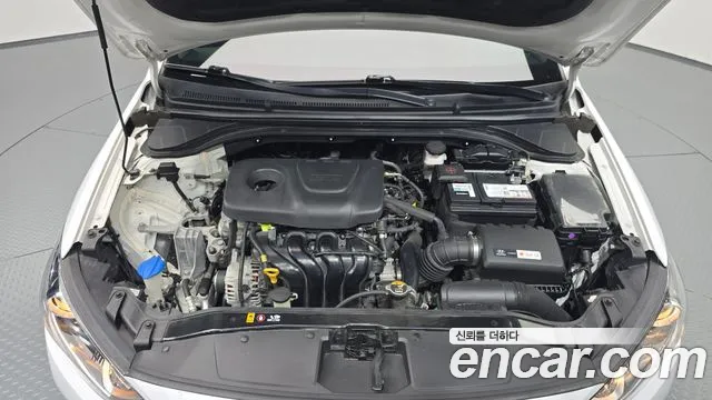 Hyundai Avante 2018 thumb 5
