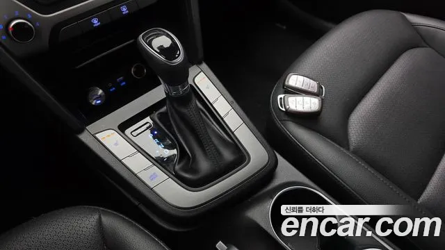 Hyundai Avante 2018 thumb 8