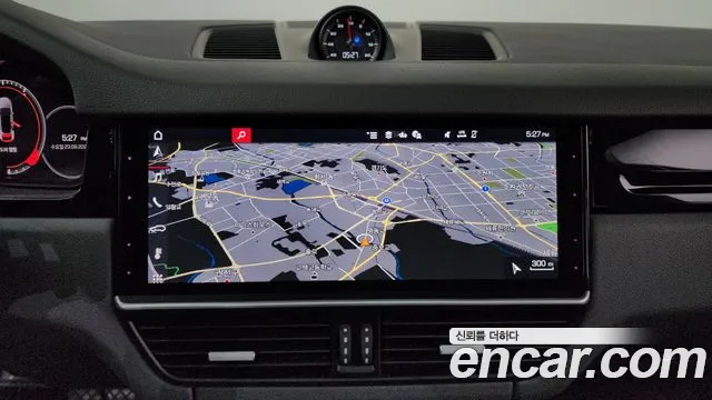 Porsche Cayenne 2020 thumb 11