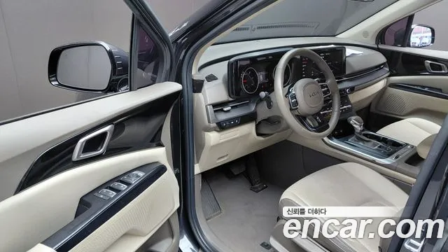 Kia Carnival 2021 thumb 10