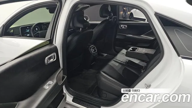 Hyundai IONIQ 6 2022 thumb 12