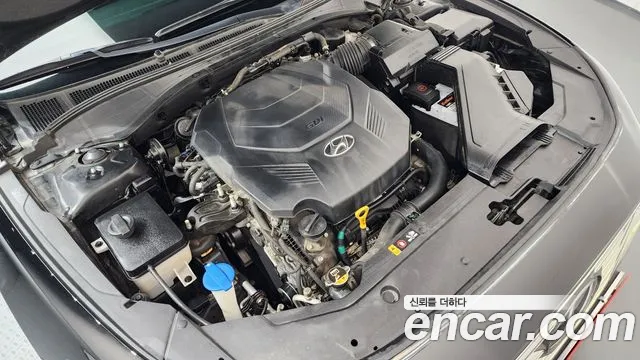 Hyundai Grandeur 2017 thumb 6