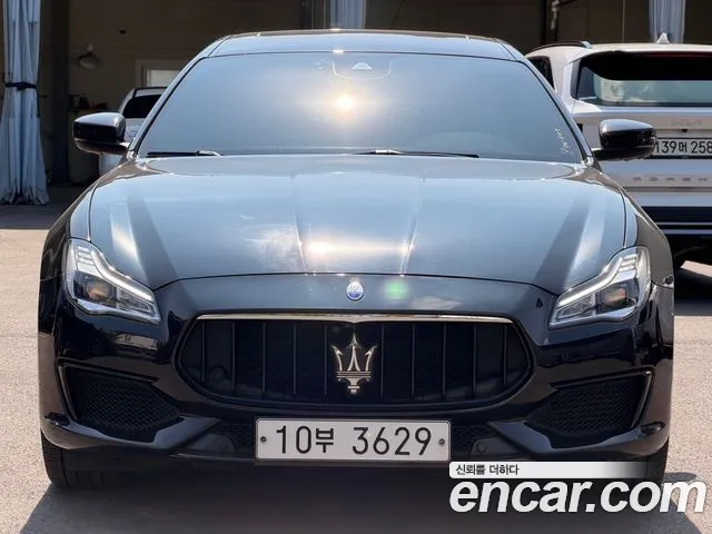 Maserati Quattroporte 2018 thumb 3