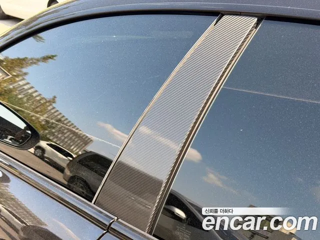 Maserati Quattroporte 2018 thumb 6