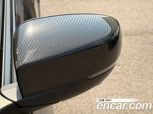 Maserati Quattroporte 2018 thumb 8