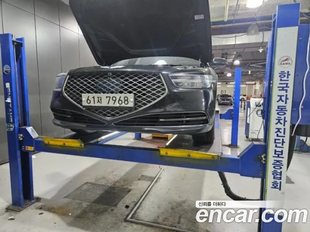 Genesis G90 2019 thumb 5