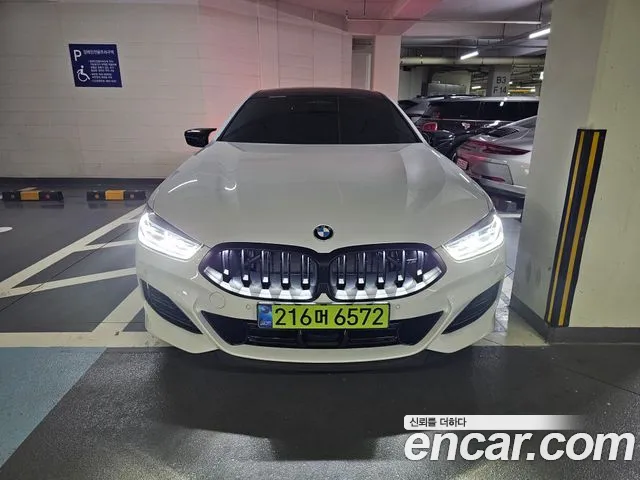 BMW 8-Series 2025 thumb 3