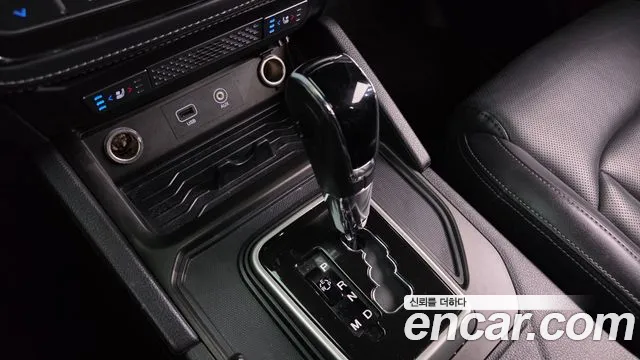 KG_Mobility_Ssangyong Rexton 2018 thumb 9