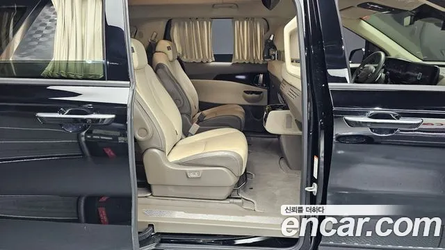 Kia Carnival 2021 thumb 12