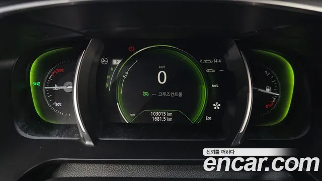 Renault-KoreaSamsung Megane 2017 thumb 8