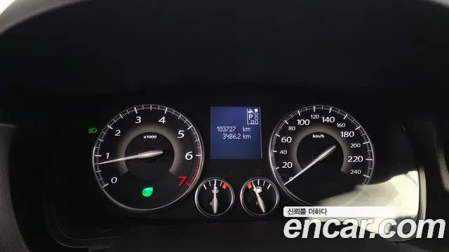 Renault-KoreaSamsung SM5 2012 thumb 8