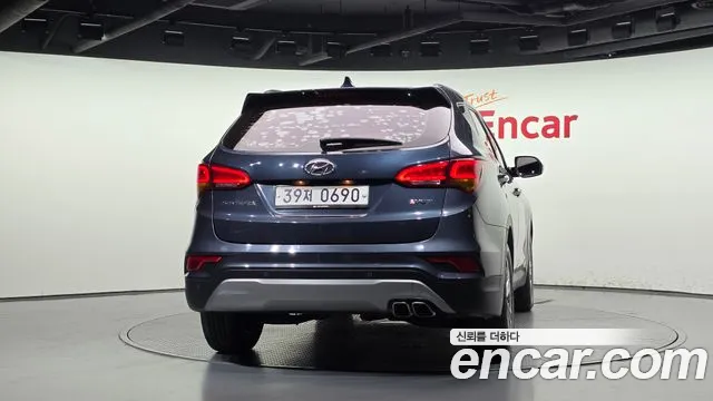 Hyundai Santa Fe 2016 thumb 4
