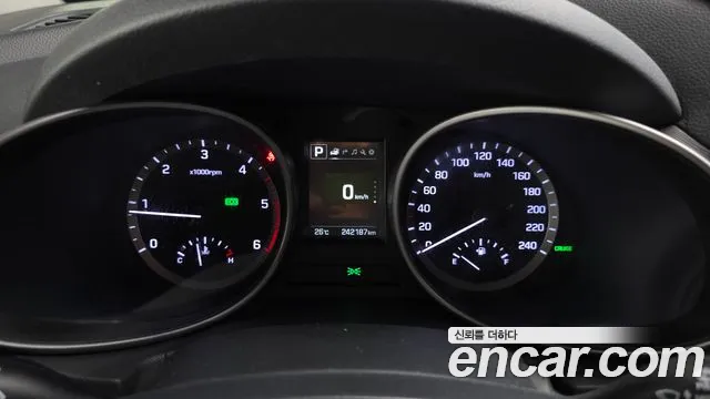 Hyundai Santa Fe 2016 thumb 8
