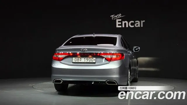Hyundai Grandeur 2015 thumb 4