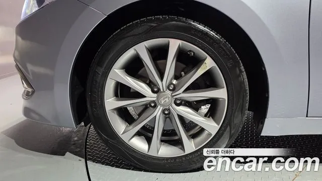 Hyundai Grandeur 2015 thumb 5