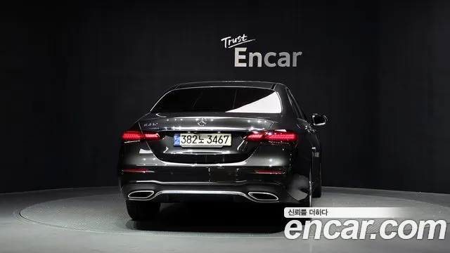 Mercedes-Benz E-Класс 2022 thumb 4