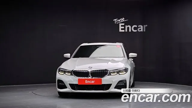 BMW 3-Series 2021 thumb 3