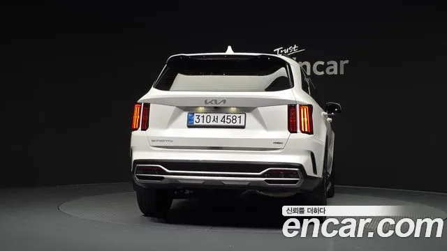 Kia Sorento 2022 thumb 4