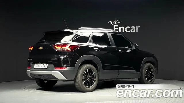 ChevroletGMDaewoo TrailBlazer 2022 thumb 2