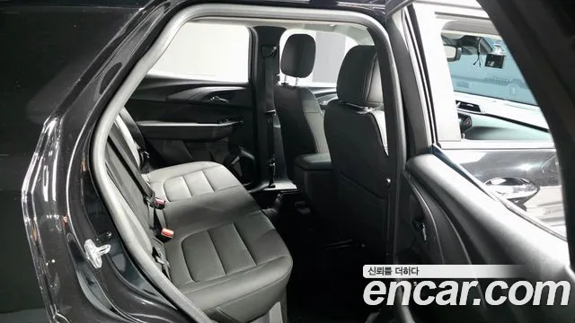 ChevroletGMDaewoo TrailBlazer 2022 thumb 12
