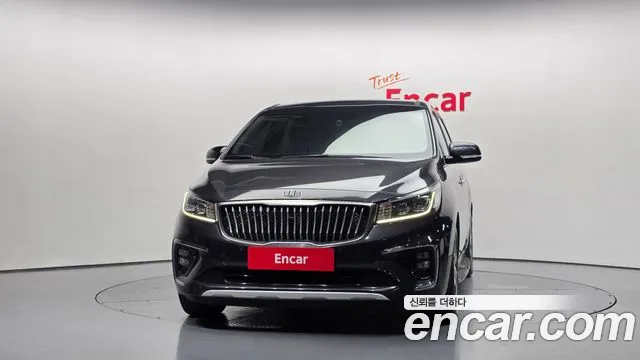 Kia Carnival 2018 thumb 3