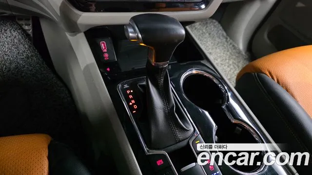 Kia Carnival 2018 thumb 9