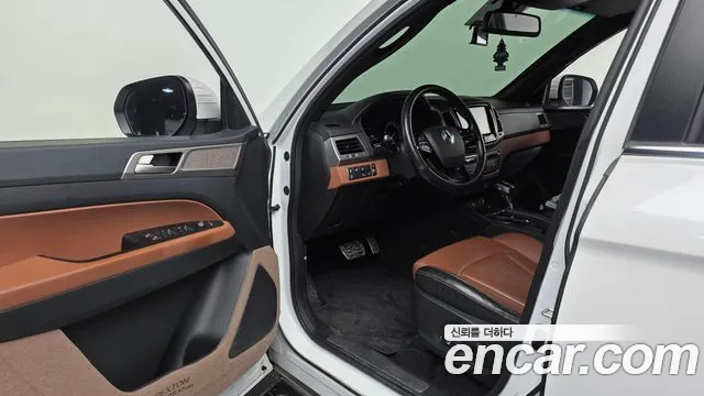 KG_Mobility_Ssangyong Rexton 2019 thumb 10
