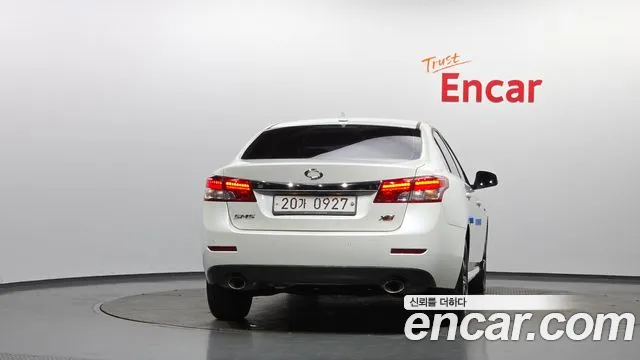 Renault-KoreaSamsung SM5 2015 thumb 4
