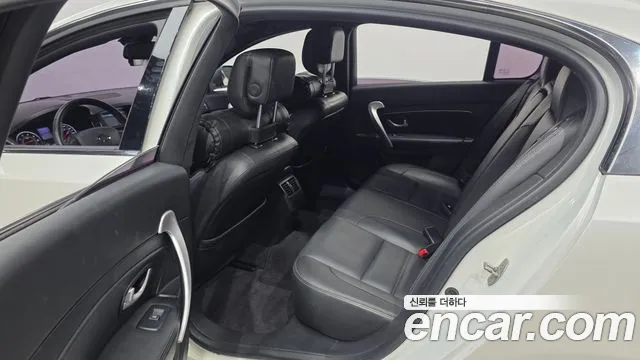 Renault-KoreaSamsung SM5 2015 thumb 11