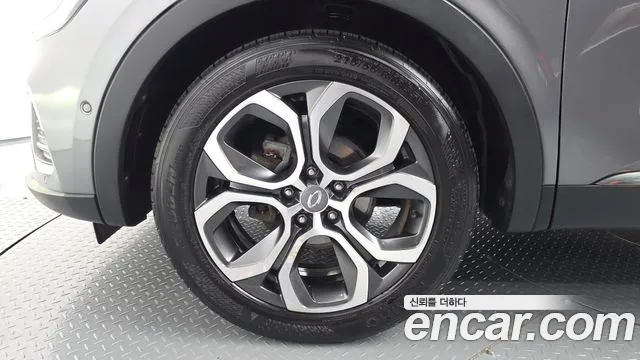 Renault-KoreaSamsung Arkana 2020 thumb 4