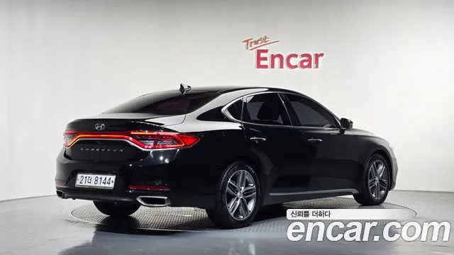 Hyundai Grandeur 2017 thumb 2