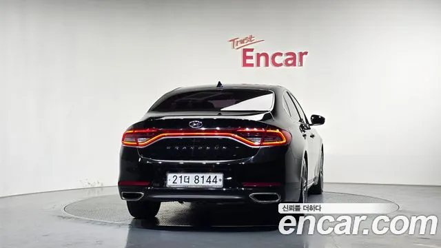 Hyundai Grandeur 2017 thumb 4