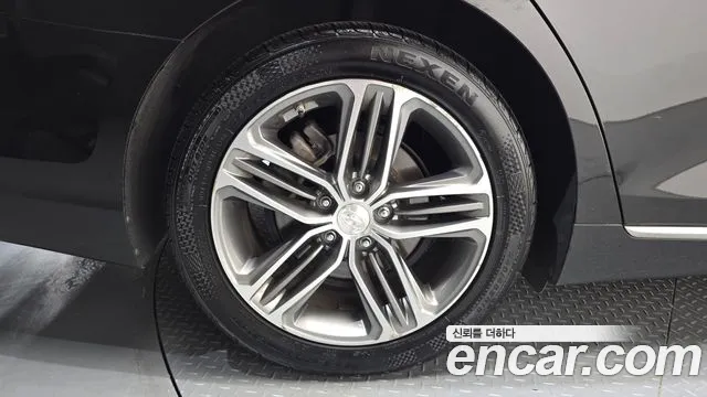Hyundai Grandeur 2017 thumb 5