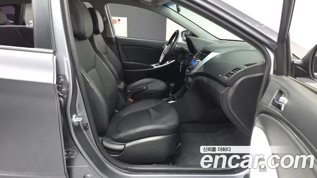 Hyundai Accent 2014 thumb 11