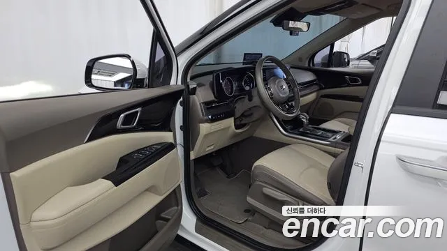 Kia Carnival 2021 thumb 10